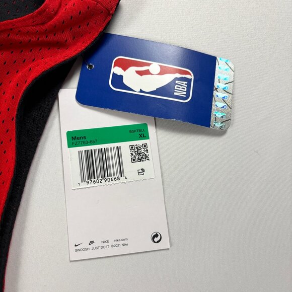 Chicago Bulls Courtside Nike Mens NWT Mesh Practice Jersey Red Black Reversible - Picture 9 of 12